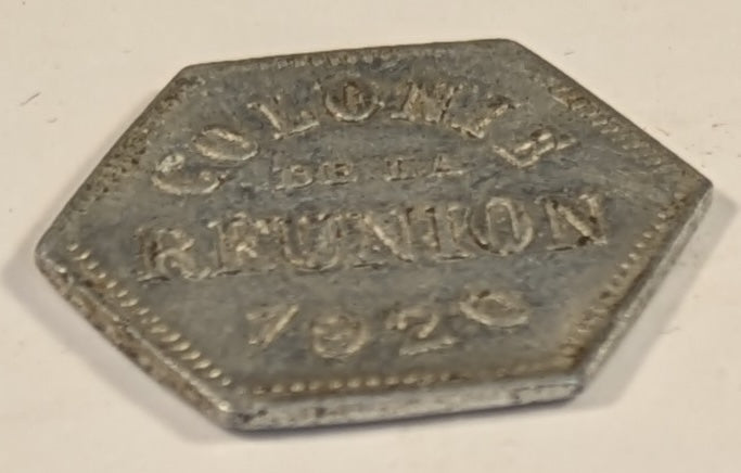 REUNION, French Overseas Department ~ 1920 ~ 5 Centimes Bank Token ~ Aluminum Hexagon 18mm ~ Demonitized 1941 ~ Y-3, KM-Tn-1, Lec-47 ~ EF